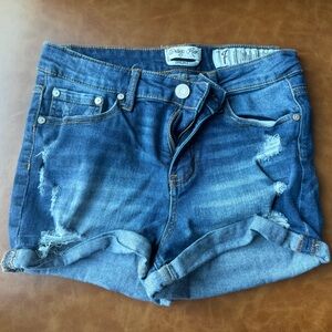 Size 7 Jean stretch shorts